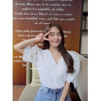 ราคา เสื้อเชิ้ตสีขาว แขนพอง ปักลายดอก ใส่แล้วน่ารักมากๆจ้า เสื้อฉลุ เสื้อลูกไม้ เสื้อผ้าแฟชั่นผู้หญิง เสื้อครอป เสื้อสีขาว พร้อมส่ง (12617709221)