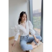 ราคา เสื้อเชิ้ตสีขาว แขนพอง ปักลายดอก ใส่แล้วน่ารักมากๆจ้า เสื้อฉลุ เสื้อลูกไม้ เสื้อผ้าแฟชั่นผู้หญิง เสื้อครอป เสื้อสีขาว พร้อมส่ง (12617709222)