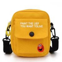 ราคา กระเป๋าสะพายข้างผ้าใบสีเหลืองสำหรับนักเรียนวิทยาลัยใหม่ กระเป๋าสะพายไหล่ผ้าใบสีเหลืองแบบสะพายข้างสำหรับผู้หญิง กระเป๋าถือแบบมือใหม่ กระเป๋าสะพายข้างผ้าฝ้ายลายสก็อต (23155271502)