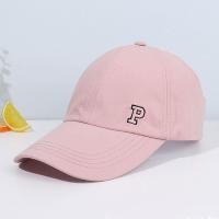 ราคา หมวกแก๊ปหางม้าไม่มีหมวกเบสบอลฤดูร้อนสำหรับผู้หญิงมีตัวอักษร P สีทึบตัว (22192664276)