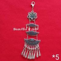 ราคา เครื่องประดับชุดไทย อีสาน ล้านนา เข็มขัด ปิ่นปักผม ห้อยข้าง ตุ้งติ้ง สีเงินรมดำ รุ่น D004 (21560304289)