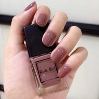 ราคา Rada Nail สีน้ำตาลเทา 1 ในสีที่ขายดีที่สุด เนื้อสีเงาดั่งเจล ไม่ต้องอบ แห้งไว กลิ่นไม่ฉุน เล็บไม่เหลือง (21927539518)
