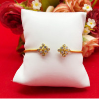 ราคา กำไล C งานดิบทองเหลืองประดับเพชร ฟรีไซส์ ปรับขนาดได้ งานดิบไม่ได้ชุบ ใส่ในชีวิตประจำวันได้ พร้อมส่ง (22909066463)