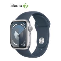 ราคา Apple Watch Series 9 GPS 45mm Aluminium Case with Sport Band by Studio 7 (20472411172)