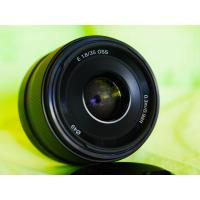 ราคา Sony E 35mm F1 8 OSS เลนส์ตัวที่สองสมบูรณ์แบบอย่างไพรม์เลนส์ SEL35F18 นี้สามารถจัดการได้สารพัด ตั้งแต่ภาพยามเย็น ด้วยรูรับแสงกว้างสุดที่สว่างสดใส ไปจนถึงภาพบุคคลแบบพร่ามัวที่สวยงาม ระบบป้องกันการสั่นไ
