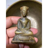 ราคา พญางั่งสบัดหน้าฐานตันดินดำ หมด ในกรณีศึกษาเนื้อพระสวยมากครับ (22211475853)