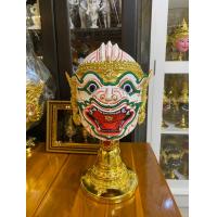 ราคา หัวโขน หนุมาน ขนาดสวมหัว รอบหัว 24 นิ้ว งานกระดาษ ไม่ใช่งานหล่อเรซิ่น ปิดทอง ประดับเพชรคริสตัล พร้อมฐานไม้อัดสีแดงฟรี เศียรครู เศียรเทพ ของที่ระลึก ของตกแต่งบ้าน (10210718673)