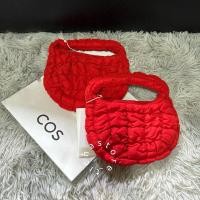 ราคา nm พร้อมส่ง กระเป๋า Cos quilted micro bag สี Black Lilac Silver Green Off white Denim Baby Blue Red ของแท้100r3 (22487849114)