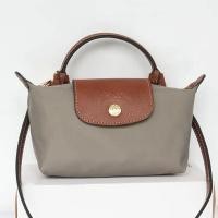 ราคา LONGCHAMP100 ต้นฉบับ New France กระเป๋าสำหรับผู้หญิง กระเป๋ามินิ กระเป๋าสะพายไหล่ กระเป๋าใส่เหรียญ กระเป๋าเครื่องสำอาง มาพร้อมสายคล้องไหล (23967020155)