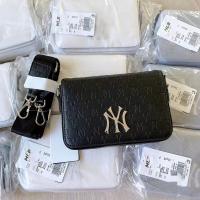 ราคา New ของแท้ MLB NEW YORK YANKEES กระเป๋าสะพายข้าง กระเป๋าสะพายข้าง MLB สินค้ามาพร้อมกระเป๋าใส่เหรียญ (17068220396)