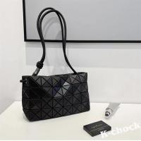 ราคา ใหม่ ของแท้ กระเป๋า Janpa BAOBAO ของแท้จาก Baobao issey Miyake กระเป๋าสะพายข้าง (24176460850)