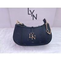 ราคา กระเป๋าสะพายข้าง LYN เเบบใหม่ ทรงพอช มี 3 สี ดำ ชมพู กากี พิมพ์ลายที่หนัง มีพร้อมถุงผ้า ป้ายเเทรค พร้อทชมที่ห้อยน่ารักๆ (24337769132)