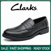 ราคา Clarks รองเท้าผู้ชาย รุ่น สีดำ รองเท้าหนังแท้ รองเท้าทางการ รองเท้าแบบสวม รองเท้าแต่งงาน รองเท้าหนังผู้ชาย (19681055567)