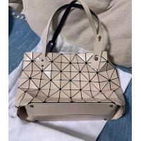ราคา 2025 new Bangkok delivery baobao bag issey Miyake แท้ กระเป๋าสะพายข้างใบใหญ่ Rock pack bag ถุงสิริ Crossbody Shoulder Bags (23808570917)