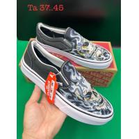 ราคา New รองเท้าผ้าใบ Van x Metallica Slip On Pushead Black Album 30th Anniversary 36 44EU รองเท้าผ้าใบผู้ชายและผู้หญิง พร้อมกล่อง ใบเซอร์ งานหิ้วนอก พร้อมส่ง H7A014 (20688267355)