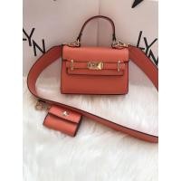 ราคา กระเป๋าสะพายข้าง LYN เเบบคู่ หน้าเข็มขัด มาพร้อมกระเป๋าตังค์ใบเล็ก 1 ใบ พร้อมถุงผ้าแบรนด์ (12952781980)