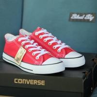 ราคา Converse All Star Classic ox รุ่นฮิต สีแดง รองเท้าผ้าใบ คอนเวิร์ส ได้ทั้งชายหญิง (3965038952)