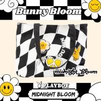 ราคา Playboy รุ่น Bunny Bloom กระเป๋าผ้าCANVAS รหัส ST BS251PB126 ดีไซน์ ทรงTote Bag ลายหมากฮอต มี 2 สี (23701184800)