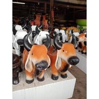 ราคา D357 รูปปั้นวัว ขายเป็นคู่ ราคานี้ได้ 2 ตัว มี 2 สี ตัวสูง 30 ซม วัวแก้บน วัวดี วัวคู่ วัวแต่งบ้าน วัวเผือก วัว วัวปั้น วัวดินเผา วัวแต่งสวน วัวเลี้ยง วัวสวยงาม วัวดี (20042796995)