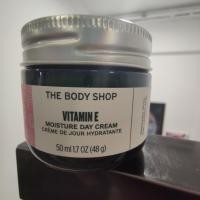ราคา The Body Shop Vitamin E Moisture Cream Vitamin E Face Cream Day Cream 50ml (24217152949)