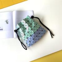 ราคา Bao BAO ISSEY MIYAKE Japan Life Original Factory Messenger Bag Drawstring Bucket Bag Double Color Matching Drawstring Bag Geometric Diamond Bag Shoulder Female Bag (24118711952)