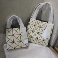 ราคา Bao BAO ISSEY MIYAKE Japan ISSEY MIYAKE Original Factory New Style Geometric Diamond Bag Diamond Small Square Box mini Portable Small Square Bag Female Bag (24118888226)