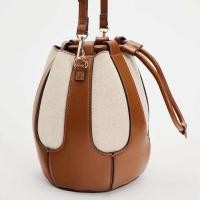 ราคา ZARA กระเป๋าสะพายไหล่ มีสายปรับได้ GONSAC LEATHER AND CANVAS SHOULDER BAG B01 (24356397372)