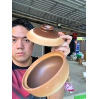 ราคา หม้อดินแบบมีด้ามจับพร้อมฝา หม้อกุ้งอบวุ้นเส้น หม้อกระเพาะปลา สีน้ำตาลเข้ม ขนาด 8 นิ้ว หรือ 1 2ลิตร หรือ 1200ml ใช้ได้กับ เตาแก๊ส เตาไฟฟ้า เตาอบ เตาไมโครเวฟ ออกใบกำกับภาษีได้ รหัสbrownz (24368577496)