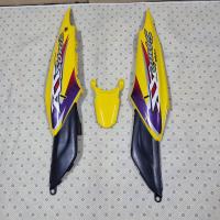 ราคา ชุดสี แฟริ่ง honda sonic โซนิค ตัวเก่า สีเหลือง ชุด 3 ชิ้น พร้อมติดสติ๊กเกอร์เคลือบเงาแท้ (13859129521)