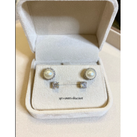 ราคา ต่างหูเงินแท้ 925 ชุบเคลือบทองคำขาว ประดับมุกแท้ เพชรCZ Swiss Diamond PEARL x CZ Allure Jewelry (16468304577)