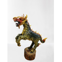 ราคา ม้านิลมังกร เขี้ยวเป็นเพชรเกล็ดเป็นนิล ลิ้นเป็นปาน อยู่ยงคงกระพันไม่มีอาวุธใดทำอันตรายได้ สีเขียว สูงจากฐานถึงเขา ประมาณ 12 นิ้ว (3546312722)