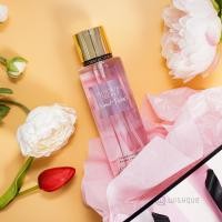 ราคา พร้อมส่ง Victoria s secret fragrance mist 250ml มีถุงค่ะ ฉีดตัว ผมหอม ช้อป ของขวัญให้เพื่อน ของขวัญให้แฟน (24138508075)