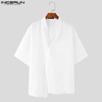 ราคา INCERUN เสื้อยืนผ่าหน้าแบบเรียบง่ายของผู้ชายเสื้อคอตั้งแขนสั้นดีไซน์เสื้อทรงหลวม สไตล์เกาหลี 250303 (23999810272)