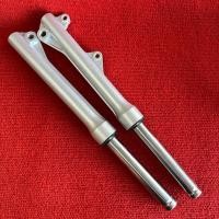 ราคา โช๊คหน้า WAVE110i WAVE125i เบรคดิส แท้โรงงาน โช๊คหน้าเวฟ110i โช๊คหน้าเวฟ125i กระบอกโช๊ค แกนโช๊ค (21506112493)