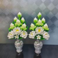 ราคา แจกันดอกบัวพับดินปั้น 9 ดอก สูง 9 นิ้ว จัดใส่แจกันมุก ดอกไม้ไหว้พระ ดอกบัว 9 ดอก สินค้าตรงปกทั้งดอกไม้แล้วแจกันค่ะ (24553669619)