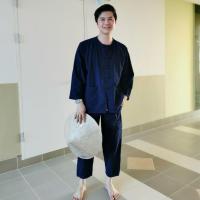ราคา ชุดม่อฮ่อมแท้ เมืองแพร่ เสื้อแขนยาวคอกลม กระดุมจีน กางเกงสะดอสวมใส่สบาย หม้อห้อมแท้ เสื้อหม้อฮ่อม ผ้าม่อฮ่อม เสื้อม่อฮ่อมชาย (10249836154)