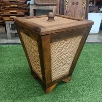 ราคา กล่องเล็ก ใส่ของอเนกประสงค์ ถังขยะไม้ ถังขยะ ที่ใส่ขยะ มีฝาปิด ของตกแต่งบ้าน ถังขยะไม้หวาย (10184375132)