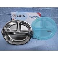 ราคา ถาดอาหาร พร้อมฝาปิด Zebra Yummy 25 ซม ตราหัวม้าลาย ถาดหลุมสแตนเลส ถาดหลุมเด็ก (12506230552)