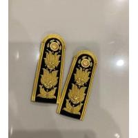 ราคา อินทรธนูชุดปกติขาว ช่อชัยพฤกษ์ชุดดปกติขาว บ่าขาว ระดับปฏิบัติงาน ปฏิบัติการ ชำนาญงาน ครูผู้ช่วย ระดับชำนาญการ พิเศษ ระดับเชี่ยวชาญ (24517026128)