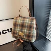 ราคา กระเป๋าเป้สะพายหลังผ้าขนสัตว์ลายสก็อตสำหรับผู้หญิง ความจุขนาดใหญ่ กระเป๋าสะพายไหล่ข้างเดียว สไตล์วิทยาลัยย้อนยุค เทรนด์ใหม่ ปี 2023 (23384890252)