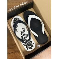 ราคา พร้อมส่ง ช้างดาวแกะลาย ดอกไม้ สลับสีขาว ดำ DIY ทำมือ แฮนเมด Handmade ช้างดาวของแท้ รองเท้า แตะ ช้างดาว ผู้ชาย ผู้หญิง (15993377424)