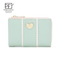 ราคา กระเป๋าสตางค์ผู้หญิง Perfect For You forever young กระเป๋าสตางค์ใบกลาง3 พับ กระเป๋าผู้หญิง 6116 001 (15877211335)