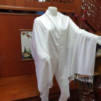 ราคา ผ้าพันคอและผ้าคลุมไหล่ ผ้าสีขาว ผืนใหญ่ ผ้าคลุมไหล่ผู้หญิง ผ้าคลุมไหล่หรู ผ้าพันคอหญิงเกรดเอผ้านิ่มเนื้อดีสีขาวสะอาดสินค้าพร้อมส่ง (12614350596)