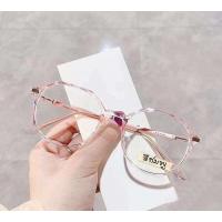 ราคา แว่นสายตายาว กรองแสงคอมและมือถือเลนส์มัติโค๊ต 50ถึง 400เลนส์มัลติโค๊ต MULTICOAT ทรงขอบหยัก กรอบพร้อมเลนส์ (24636287946)