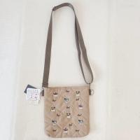 ราคา กระเป๋าสะพายข้างลายแมวเย็บปักลาย กระเป๋าใส่โทรศัพท์มือถือ กระเป๋าใส่แว่นกันแดด กระเป๋าสะพายข้างแบบสะพายข้าง ทรงหลังคา ผ้าฝ้าย (23502734817)