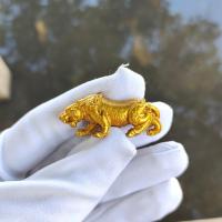 ราคา เสือพยัคราชพุทธาคม เขาอ้อ วัดภูเขาทอง เสือรุ่นที่ ๑ ปี ๒๕๖๓ สีทอง (17162380972)