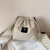 ราคา กระเป๋าถือทรงถังสีเหลืองแฟชั่นฤดูร้อน กระเป๋าสะพายข้างผู้หญิง 2025 กระเป๋าถือแบบสะพายไหล่ข้างเดียว กระเป๋าถือแบบถือได้ สไตล์เกาหลี กระเป๋าถือแบบถือได้ (24484578315)