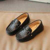 ราคา baby รองเท้าคัทชูเด็กผู้ชายแบบสวม ลายเท่ รุ่น V387 (22788424864)