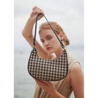 ราคา C01 กระเป๋าทรง saddle ลายชิโนริ สะพายไหล่ได้ สะพายข้างก็สวย มีสายสั้น สายยาว (13444938804)