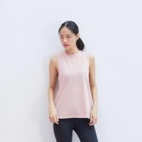 ราคา PENNY Vicki Tank เสื้อออกกำลังกาย แขนไม่เว้า ผ่าข้างเคลื่อนไหวให้คล่องตัว เรียบๆแบบ Everyday Look พร้อมส่งจากไทย (23371908787)